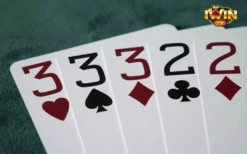 Học cách so bài Mậu binh chuẩn để không phải chịu rủi ro mất tiền oan