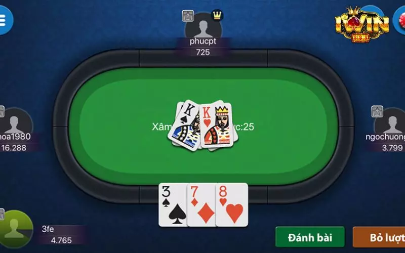 Sắp xếp bài hợp lý để xây dựng chiến lược chơi Sâm lốc phù hợp với ván bài