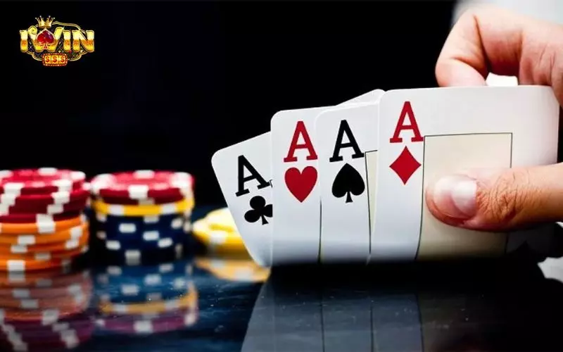 Tứ quý là một bộ bài rất mạnh trong tiến lên